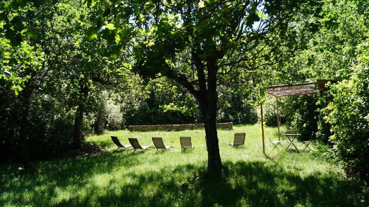 Les Lilas Des Chenes Piolenc Exterior foto